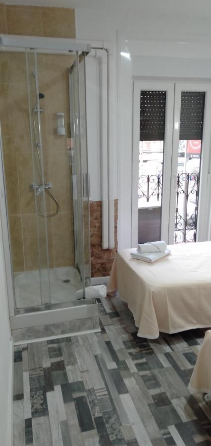 Hostal Noche Y Dia Madrid Exterior photo