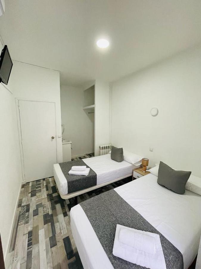 Hostal Noche Y Dia Madrid Exterior photo