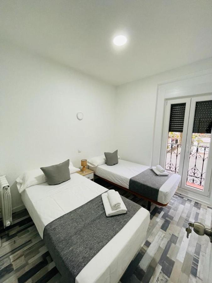 Hostal Noche Y Dia Madrid Exterior photo